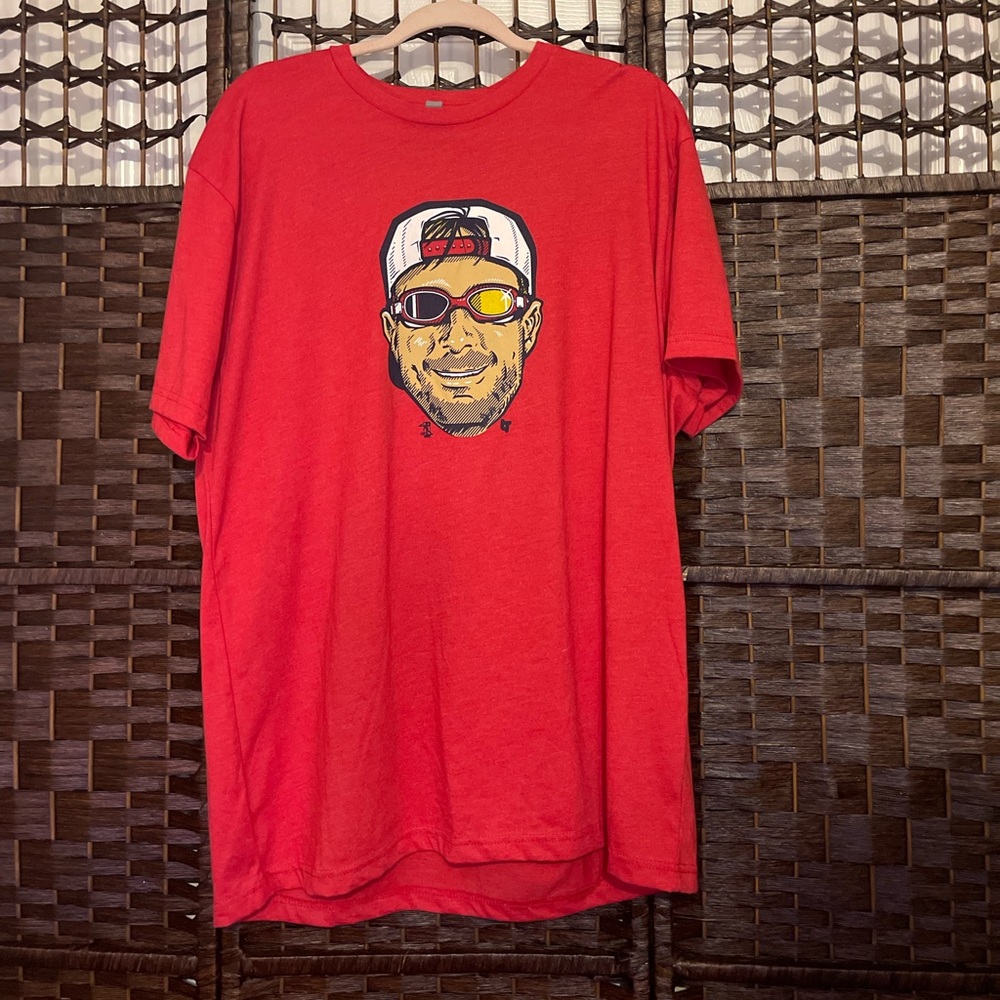 Breaking “Wear the moment” W Male Screen Print Graphic Tee.